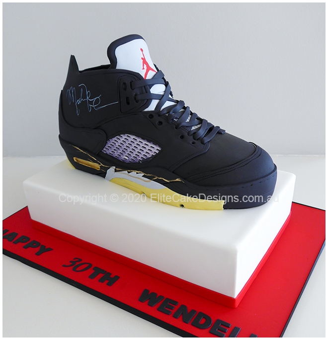 Air Jordan V5 Nike shoe cake